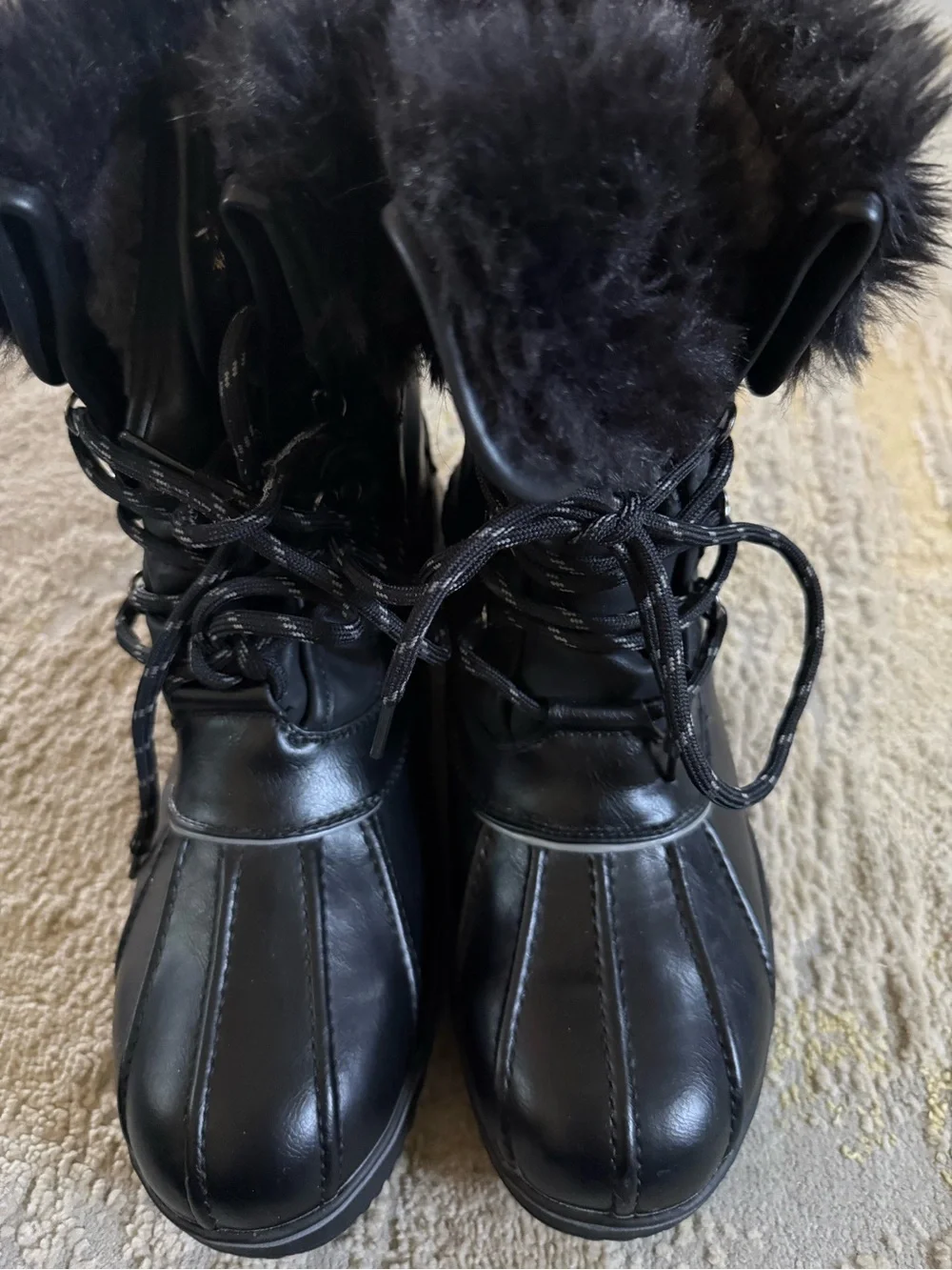 Dream Pairs Black Winter Snow Boots Thinsulate lace up lined fur trim 12